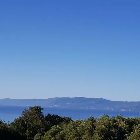 Island View House