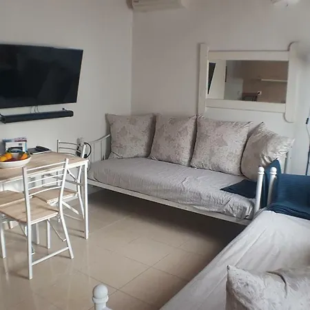 Island View House 펜션 *